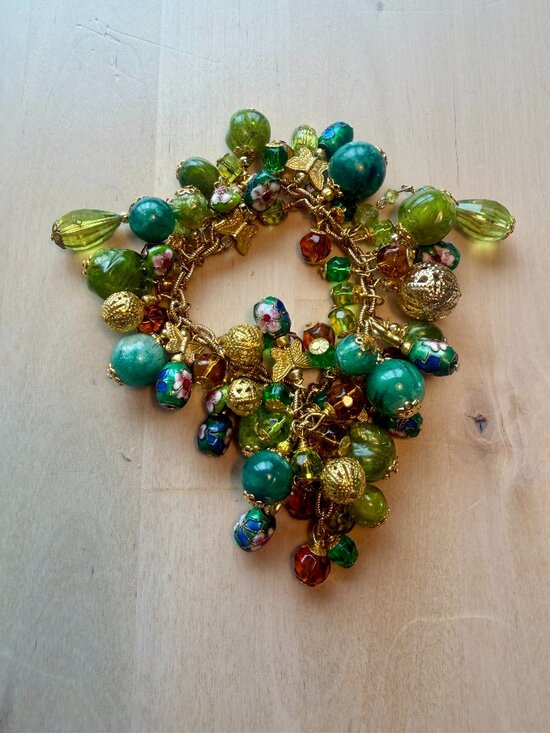 Handmade Jewelry - Green and Gold Toned Dangling Bracelet
